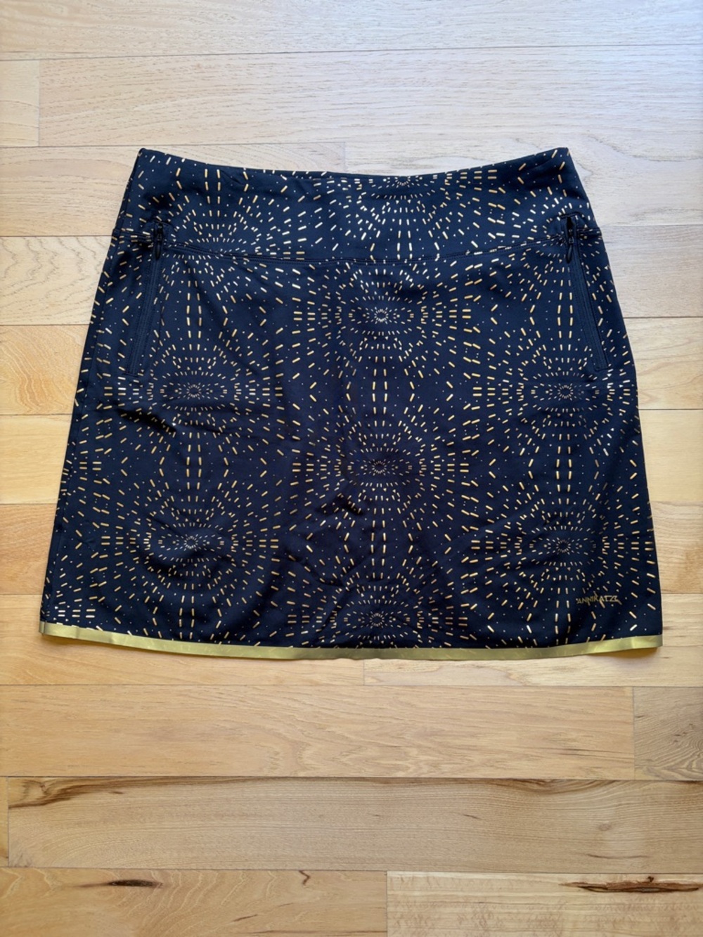 Cutter & Buck Black Skirt with Gold Dash Pattern